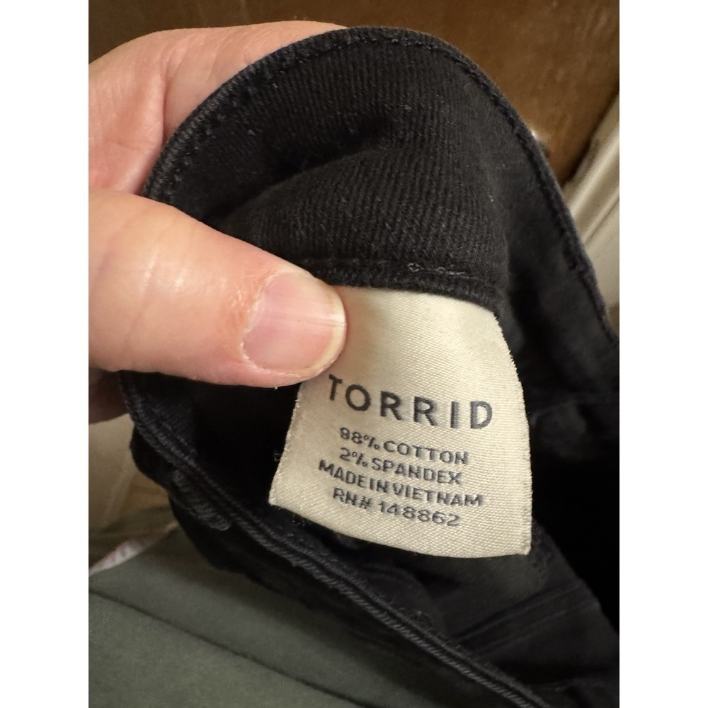 Torrid Black Pencil Mini Skirt Distressed Floral Embroidered Stretch Sz 24 Rock - Picture 5 of 7